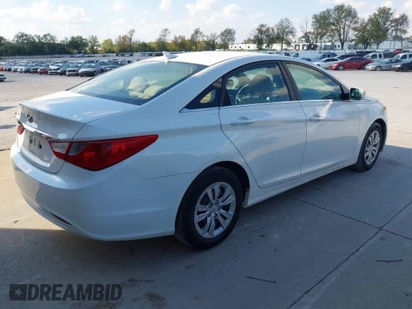 ✅ 2011 Hyundai Sonata GLS • VIN: 5NPEB4ACXBH151952 • Лот: 43490944. Опубликован ранее на IAAI с пробегом 210 222 миль. Бесплатный доступ к архиву аукционных продаж из США и подробный отчёт об истории автомобиля на DreamBid. Изображение 4.