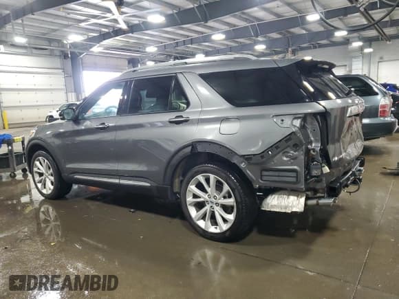 ✅ 2023 Ford Explorer Platinum • VIN: 1FM5K8HC8PGB81634 • Lot: 87465165. Listed on Copart with 14,300 mi. Free auction sales archive from the USA and detailed vehicle history report at DreamBid. Image 2.
