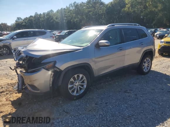 ✅ 2019 Jeep Cherokee Latitude • VIN: 1C4PJLCB0KD380771 • Lot: 90675315. Wystawiony na Copart z przebiegiem 160 125 mil. Bezpłatny archiwum sprzedaży aukcyjnych z USA i szczegółowy raport historii pojazdu na DreamBid. Zdjęcie 1.