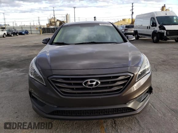 ✅ 2016 Hyundai Sonata Sport • VIN: 5NPE34AF3GH325181 • Lot: 43647203. Listed on Copart with 98,026 mi. Free auction sales archive from the USA and detailed vehicle history report at DreamBid. Image 5.