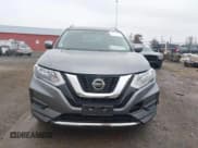 ✅ 2018 Nissan Rogue S • VIN: KNMAT2MV8JP556160 • Лот: 43660810. Опубликован ранее на IAAI с пробегом 87 748 миль. Бесплатный доступ к архиву аукционных продаж из США и подробный отчёт об истории автомобиля на DreamBid. Изображение 12.