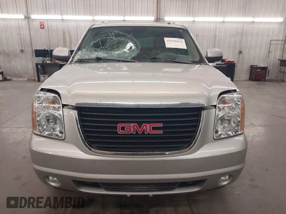 ✅ 2011 GMC Yukon XL SLT • VIN: 1GKS2KE34BR281921 • Lot: 42920476. Listed on IAAI with 167,530 mi. Free auction sales archive from the USA and detailed vehicle history report at DreamBid. Image 13.