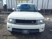 ✅ 2010 Land Rover Range Rover Sport HSE Lux • VIN: SALSK2D42AA227108 • Lot: 41497727. Wystawiony na IAAI z przebiegiem 117 562 mil. Bezpłatny archiwum sprzedaży aukcyjnych z USA i szczegółowy raport historii pojazdu na DreamBid. Zdjęcie 11.