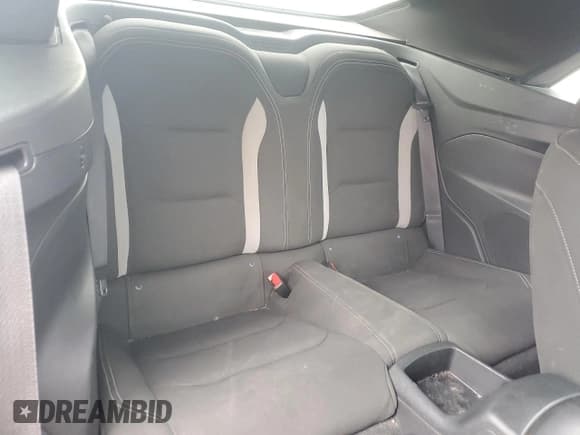 ✅ 2020 Chevrolet Camaro 1LT • VIN: 1G1FB3DX5L0137624 • Lot: 54423875. Listed on Copart with 66,079 mi. Free auction sales archive from the USA and detailed vehicle history report at DreamBid. Image 10.