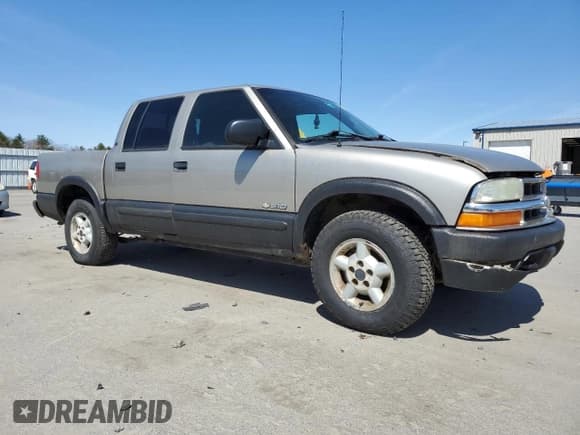 ✅ 2004 Chevrolet S-10 LS • VIN: 1GCDT13X44K113046 • Лот: 53899735. Опубликован ранее на Copart с пробегом 149 144 миль. Бесплатный доступ к архиву аукционных продаж из США и подробный отчёт об истории автомобиля на DreamBid. Изображение 4.