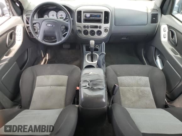 ✅ 2006 Ford Escape XLT • VIN: 1FMYU031X6KA03542 • Lot: 60353665. Listed on Copart with 186,254 mi. Free auction sales archive from the USA and detailed vehicle history report at DreamBid. Image 8.