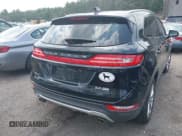 ✅ 2016 Lincoln MKC Select • VIN: 5LMCJ2D97GUJ26611 • Lot: 42462595. Wystawiony na IAAI z przebiegiem Nie podano. Bezpłatny archiwum sprzedaży aukcyjnych z USA i szczegółowy raport historii pojazdu na DreamBid. Zdjęcie 16.
