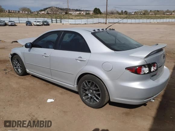 ✅ 2007 Mazda 6 S Grand Touring • VIN: 1YVHP81D075M06592 • Lot: 52570915. Wystawiony na Copart z przebiegiem 202 595 mil. Bezpłatny archiwum sprzedaży aukcyjnych z USA i szczegółowy raport historii pojazdu na DreamBid. Zdjęcie 2.