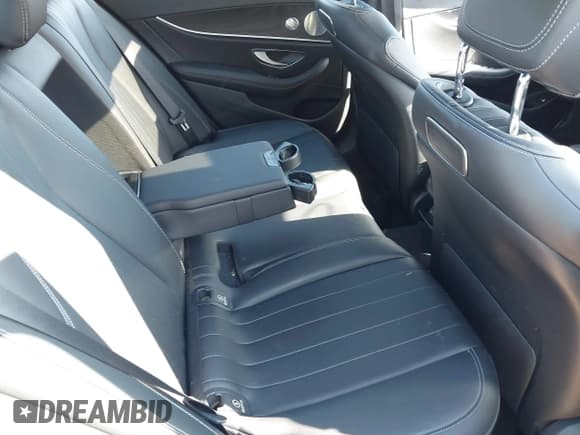 ✅ 2016 Mercedes-Benz C 300 Luxury • VIN: 55SWF4KB4GU146426 • Lot: 41959337. Listed on IAAI with Not provided. Free auction sales archive from the USA and detailed vehicle history report at DreamBid. Image 8.
