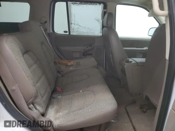 ✅ 2005 Ford Explorer XLS • VIN: 1FMZU62K85UA45423 • Lot: 50586585. Listed on Copart with Not provided. Free auction sales archive from the USA and detailed vehicle history report at DreamBid. Image 10.