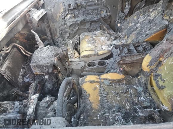 ✅ 2010 Jeep Wrangler Unlimited Sahara • VIN: 1J4BA5H16AL220656 • Lot: 83873645. Wystawiony na Copart z przebiegiem Nie podano. Bezpłatny archiwum sprzedaży aukcyjnych z USA i szczegółowy raport historii pojazdu na DreamBid. Zdjęcie 7.