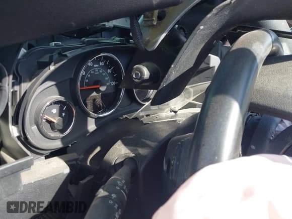 ✅ 2016 Jeep Wrangler Unlimited Sport • VIN: 1C4BJWDG5GL266669 • Lot: 43180650. Listed on IAAI with Not provided. Free auction sales archive from the USA and detailed vehicle history report at DreamBid. Image 14.