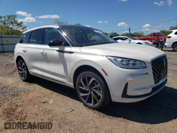 ✅ 2024 Lincoln Corsair Grand Touring • VIN: 5LMTJ5DZ9RUL06144 • Lot: 55814985. Wystawiony na Copart z przebiegiem 6 770 mil. Bezpłatny archiwum sprzedaży aukcyjnych z USA i szczegółowy raport historii pojazdu na DreamBid. Zdjęcie 4.