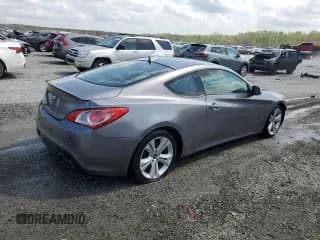 ✅ 2010 Hyundai Genesis Coupe Grand Touring • VIN: KMHHU6KH2AU038252 • Lot: 51447365. Wystawiony na Copart z przebiegiem 92 869 mil. Bezpłatny archiwum sprzedaży aukcyjnych z USA i szczegółowy raport historii pojazdu na DreamBid. Zdjęcie 3.