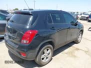 ✅ 2022 Chevrolet Trax LS • VIN: KL7CJNSMXNB553495 • Лот: 42780003. Опубликован ранее на IAAI с пробегом 86 420 миль. Бесплатный доступ к архиву аукционных продаж из США и подробный отчёт об истории автомобиля на DreamBid. Изображение 4.