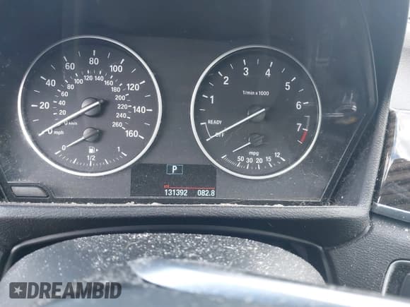 ✅ 2017 BMW X1 xDrive28i • VIN: WBXHT3C32H5F83225 • Lot: 43627998. Listed on IAAI with 131,392 mi. Free auction sales archive from the USA and detailed vehicle history report at DreamBid. Image 7.