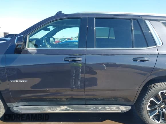 ✅ 2022 Chevrolet Tahoe LT • VIN: 1GNSKNKD3NR270995 • Lot: 43545874. Listed on IAAI with 111,505 mi. Free auction sales archive from the USA and detailed vehicle history report at DreamBid. Image 15.