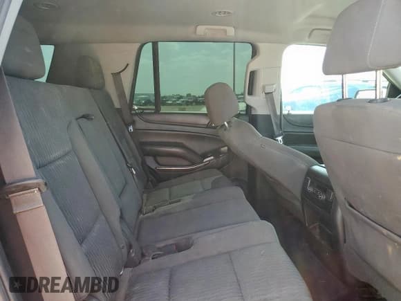 ✅ 2018 Chevrolet Tahoe LS • VIN: 1GNSCAKCXJR137495 • Lot: 66990185. Wystawiony na Copart z przebiegiem 170 079 mil. Bezpłatny archiwum sprzedaży aukcyjnych z USA i szczegółowy raport historii pojazdu na DreamBid. Zdjęcie 10.