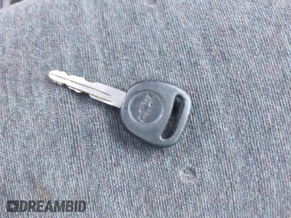 ✅ 1999 Chevrolet S-10 LS • VIN: 1GCDT19X6X8189022 • Лот: 41789104. Опубликован ранее на IAAI с пробегом 168 037 миль. Бесплатный доступ к архиву аукционных продаж из США и подробный отчёт об истории автомобиля на DreamBid. Изображение 11.