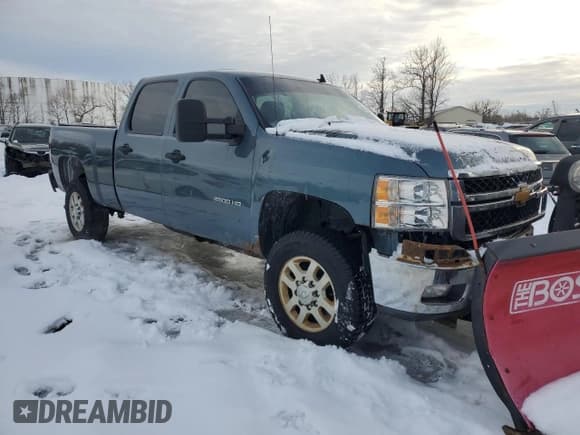 ✅ 2012 Chevrolet Silverado 2500HD LT • VIN: 1GC1KXCG7CF140192 • Lot: 46945975. Wystawiony na Copart z przebiegiem 133 730 mil. Bezpłatny archiwum sprzedaży aukcyjnych z USA i szczegółowy raport historii pojazdu na DreamBid. Zdjęcie 4.