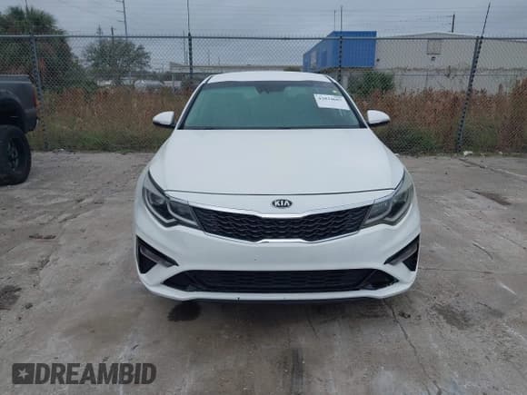 ✅ 2019 Kia Optima S • VIN: 5XXGT4L37KG339472 • Lot: 43834607. Wystawiony na IAAI z przebiegiem 83 974 mil. Bezpłatny archiwum sprzedaży aukcyjnych z USA i szczegółowy raport historii pojazdu na DreamBid. Zdjęcie 12.