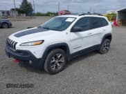✅ 2017 Jeep Cherokee Trailhawk L Plus • VIN: 1C4PJMBS2HD218558 • Lot: 42239283. Wystawiony na IAAI z przebiegiem 147 838 mil. Bezpłatny archiwum sprzedaży aukcyjnych z USA i szczegółowy raport historii pojazdu na DreamBid. Zdjęcie 2.