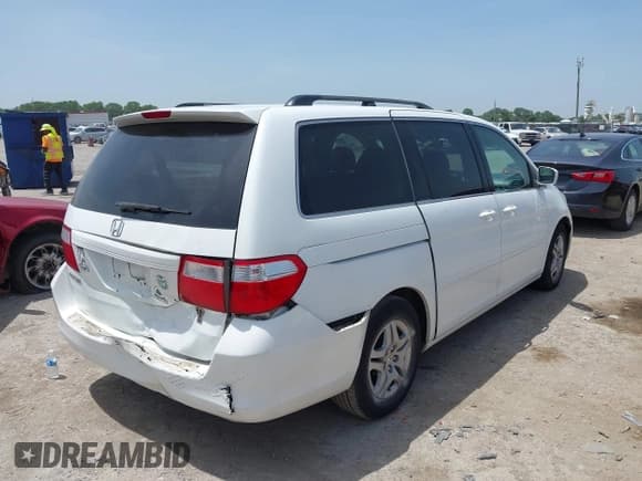✅ 2006 Honda Odyssey EX-L • VIN: 5FNRL38716B416425 • Lot: 42766088. Listed on IAAI with 168,178 mi. Free auction sales archive from the USA and detailed vehicle history report at DreamBid. Image 4.
