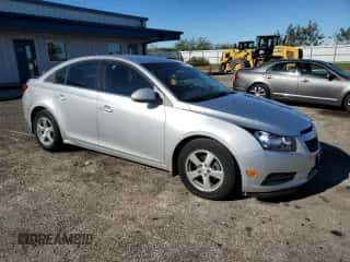 2012 Chevrolet Cruze 1LT z VIN 1G1PF5SC6C7200449, wystawiony jako Copart lot #82582335 z przebiegiem 90 070 mil mil oraz Nie do naprawy • Non repairable. Historia ofert i sprzedaży dostępna na DreamBid. Obrazek 4.