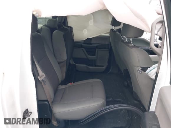 ✅ 2017 Ford F-150 XL • VIN: 1FTEW1C88HKD97257 • Lot: 42641339. Listed on IAAI with 186,404 mi. Free auction sales archive from the USA and detailed vehicle history report at DreamBid. Image 8.