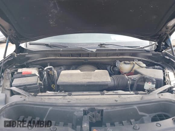 ✅ 2022 Chevrolet Suburban Premier • VIN: 1GNSKFKD5NR293216 • Lot: 41778432. Wystawiony na IAAI z przebiegiem 76 471 mil. Bezpłatny archiwum sprzedaży aukcyjnych z USA i szczegółowy raport historii pojazdu na DreamBid. Zdjęcie 10.