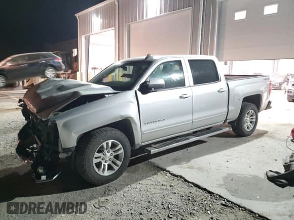✅ 2016 Chevrolet Silverado 1500 LT • VIN: 3GCUKREC6GG155628 • Lot: 89733845. Listed on Copart with 100,801 mi. Free auction sales archive from the USA and detailed vehicle history report at DreamBid. Image 1.