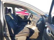 ✅ 2016 Nissan Sentra SR • VIN: 3N1AB7AP4GL667933 • Лот: 43750751. Опубликован ранее на IAAI с пробегом 165 399 миль. Бесплатный доступ к архиву аукционных продаж из США и подробный отчёт об истории автомобиля на DreamBid. Изображение 5.