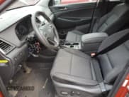 ✅ 2017 Hyundai Tucson SE • VIN: KM8J3CA46HU465851 • Лот: 90410365. Опубликован ранее на Copart с пробегом 53 408 миль. Бесплатный доступ к архиву аукционных продаж из США и подробный отчёт об истории автомобиля на DreamBid. Изображение 7.