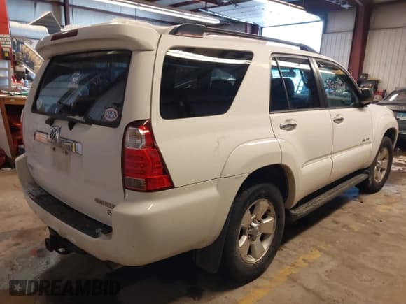 ✅ 2006 Toyota 4Runner SR5 • VIN: JTEBT14R068036145 • Lot: 41607171. Wystawiony na IAAI z przebiegiem 253 090 mil. Bezpłatny archiwum sprzedaży aukcyjnych z USA i szczegółowy raport historii pojazdu na DreamBid. Zdjęcie 4.