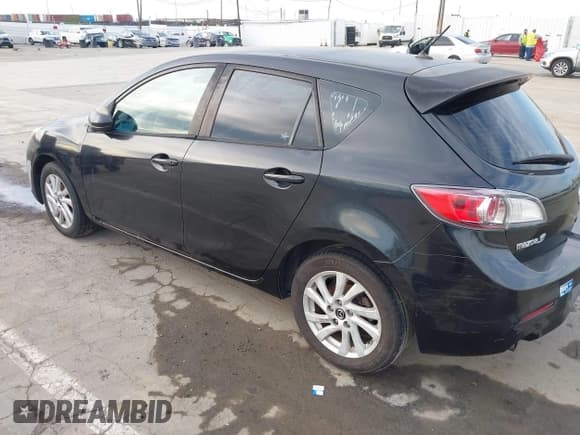 ✅ 2013 Mazda 3 i Touring • VIN: JM1BL1LP2D1762213 • Лот: 43836645. Опубликован ранее на IAAI с пробегом 166 353 миль. Бесплатный доступ к архиву аукционных продаж из США и подробный отчёт об истории автомобиля на DreamBid. Изображение 3.