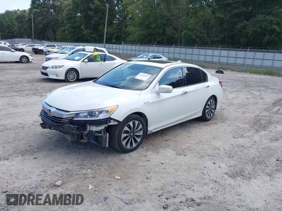 2017 Honda Accord EX-L z VIN JHMCR6F56HC011456, wystawiony jako IAAI lot #43142677 z przebiegiem 199 996 mil mil oraz . Historia ofert i sprzedaży dostępna na DreamBid. Obrazek 18.