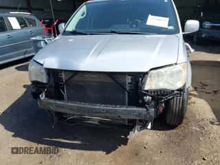 2012 Dodge Grand Caravan SXT z VIN 2C4RDGCG9CR357748, wystawiony jako IAAI lot #43318031 z przebiegiem 79 308 mil mil oraz . Historia ofert i sprzedaży dostępna na DreamBid. Obrazek 6.