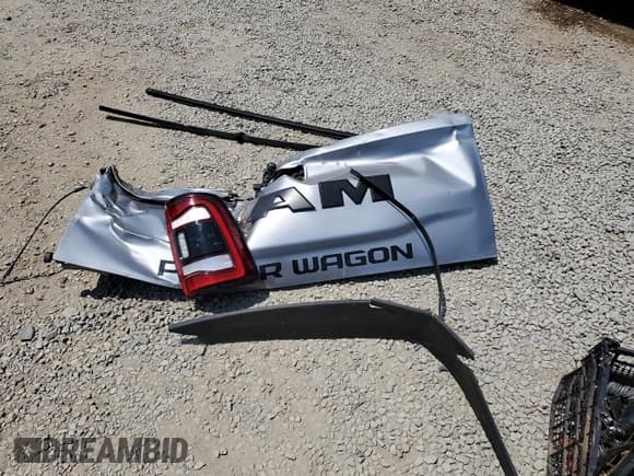 ✅ 2020 Ram 2500 Power Wagon • VIN: 3C6TR5EJ5LG163056 • Лот: 63503445. Опубликован ранее на Copart с пробегом 73 882 миль. Бесплатный доступ к архиву аукционных продаж из США и подробный отчёт об истории автомобиля на DreamBid. Изображение 12.