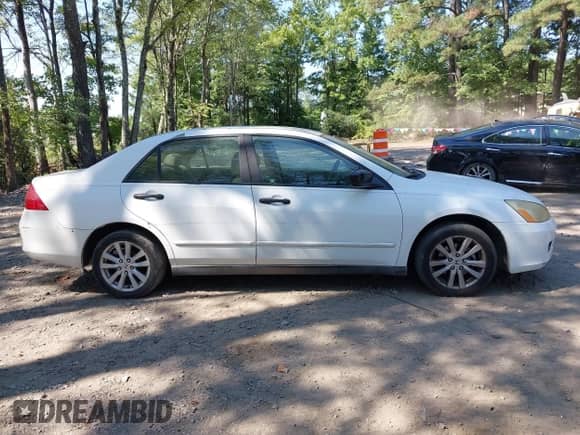 2007 Honda Accord VP с VIN 1HGCM561X7A023919, выставлен на аукционе IAAI как лот 43128610 с пробегом 269 181 миль миль и . История ставок и продаж доступна на DreamBid. Изображение 13.