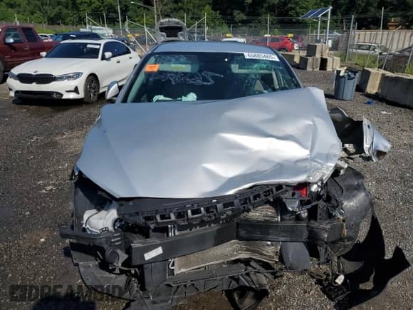2018 Hyundai Elantra SE with VIN 5NPD74LF1JH371192, listed as a Copart auction lot 65885465 with Not provided miles and Salvage title. Bid and sale history available at DreamBid. Image 5.