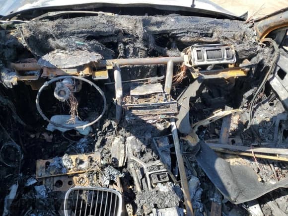 ✅ 2000 BMW 5 Series 528i • VIN: WBADP6346YBV65459 • Lot: 51459315. Listed on Copart with Not provided. Free auction sales archive from the USA and detailed vehicle history report at DreamBid. Image 8.