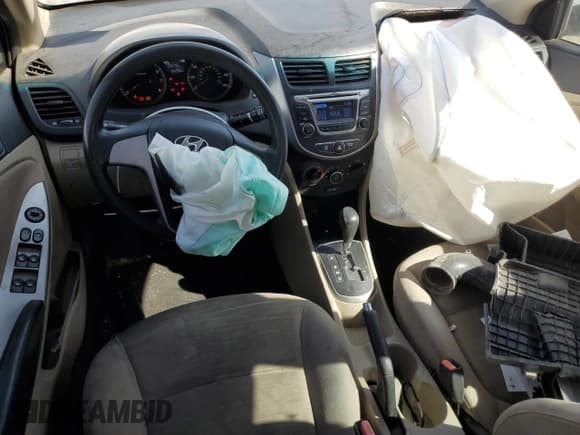 ✅ 2016 Hyundai Accent SE • VIN: KMHCT4AE7GU120303 • Лот: 71120334. Опубликован ранее на Copart с пробегом 155 266 миль. Бесплатный доступ к архиву аукционных продаж из США и подробный отчёт об истории автомобиля на DreamBid. Изображение 8.