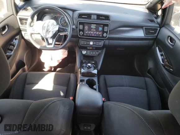 ✅ 2023 Nissan LEAF SV Plus • VIN: 1N4CZ1CV9PC561232 • Лот: 84044675. Опубликован ранее на Copart с пробегом 40 221 миль. Бесплатный доступ к архиву аукционных продаж из США и подробный отчёт об истории автомобиля на DreamBid. Изображение 8.