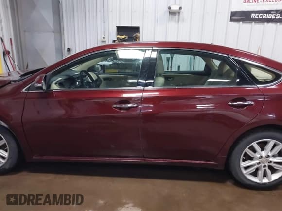 ✅ 2014 Toyota Avalon Limited • VIN: 4T1BK1EB9EU120734 • Lot: 41984803. Wystawiony na IAAI z przebiegiem 80 747 mil. Bezpłatny archiwum sprzedaży aukcyjnych z USA i szczegółowy raport historii pojazdu na DreamBid. Zdjęcie 14.