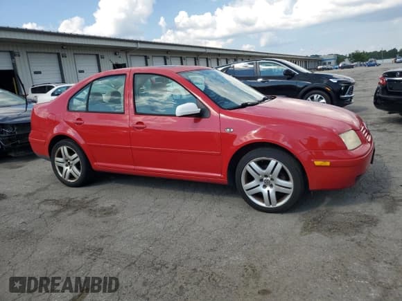 ✅ 2001 Volkswagen Jetta • VIN: 3VWSS29MX1M002919 • Lot: 68034395. Listed on Copart with 195,874 mi. Free auction sales archive from the USA and detailed vehicle history report at DreamBid. Image 4.