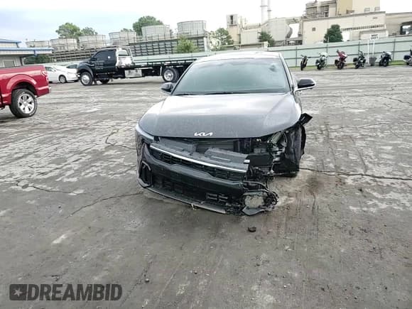 ✅ 2025 Kia K4 GT-Line Turbo • VIN: 3KPFW4DC8SE101320 • Lot: 71191955. Listed on Copart with 9,399 mi. Free auction sales archive from the USA and detailed vehicle history report at DreamBid. Image 14.