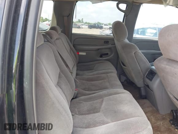 ✅ 2003 Chevrolet Suburban LT • VIN: 3GNFK16Z23G105100 • Лот: 42517356. Опубликован ранее на IAAI с пробегом 234 866 миль. Бесплатный доступ к архиву аукционных продаж из США и подробный отчёт об истории автомобиля на DreamBid. Изображение 8.