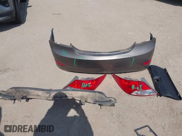 ✅ 2013 Hyundai Accent GLS • VIN: KMHCT4AE1DU462681 • Lot: 43267203. Listed on IAAI with 135,383 mi. Free auction sales archive from the USA and detailed vehicle history report at DreamBid. Image 12.