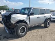 ✅ 2023 Ford Bronco • VIN: 1FMEE5DP1PLB89368 • Lot: 41957069. Wystawiony na IAAI z przebiegiem 14 387 mil. Bezpłatny archiwum sprzedaży aukcyjnych z USA i szczegółowy raport historii pojazdu na DreamBid. Zdjęcie 17.