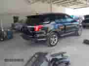 2018 Ford Explorer Limited z VIN 1FM5K7F80JGA82810, wystawiony jako IAAI lot #43509520 z przebiegiem 151 555 mil mil oraz . Historia ofert i sprzedaży dostępna na DreamBid. Obrazek 4.